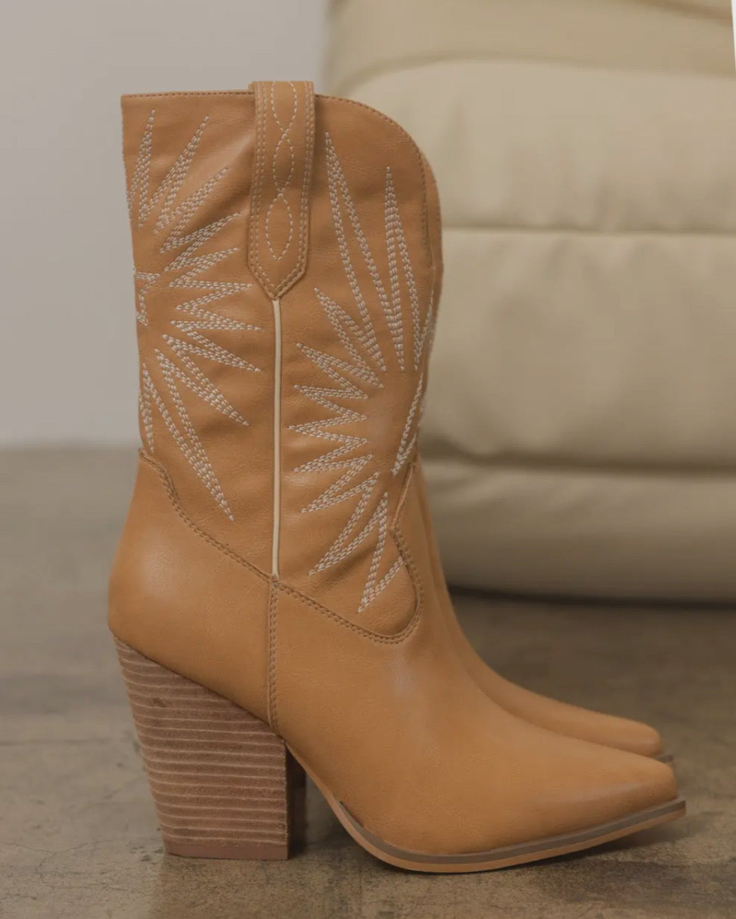 Tan Western Boots - Imperfectly Perfect Boutique