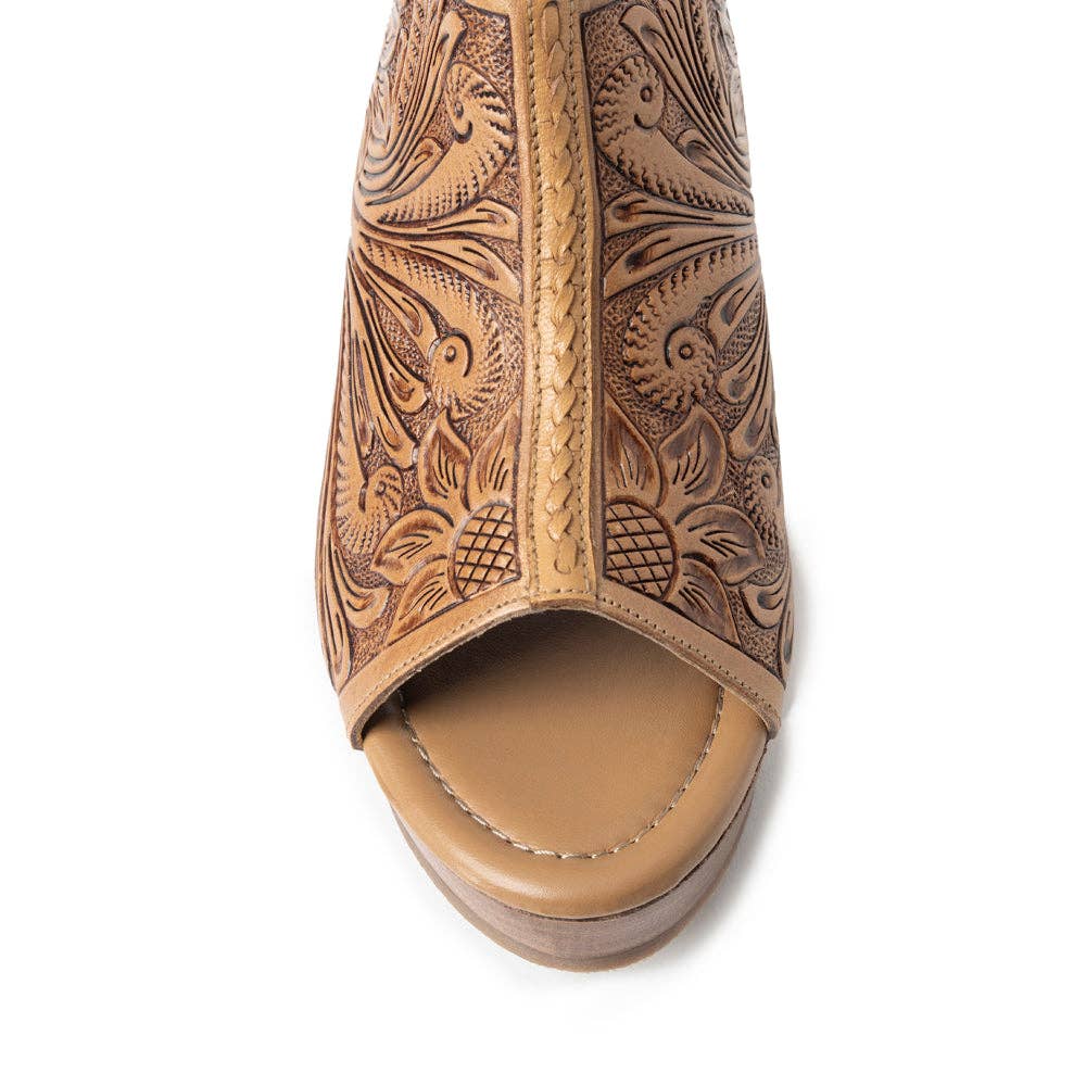 Mila's Trail Sandals In Brown - Imperfectly Perfect Boutique